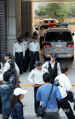 崔真实凌晨家中自杀 外界猜测与安正焕死亡有关