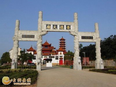 台湾老人在汨罗修屈原墓陵园独守7年(组图)