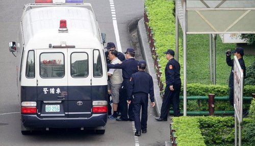 维基解密:李光耀称陈水扁为逃刑责推“台独”