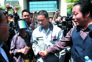 药家鑫案一审法官:故意杀人不因初犯偶犯从轻