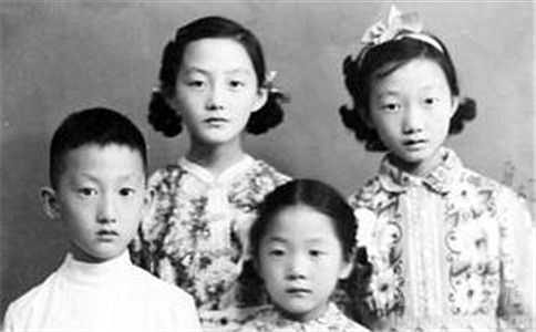 韩练成子女照片
