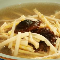 香菇春笋汤